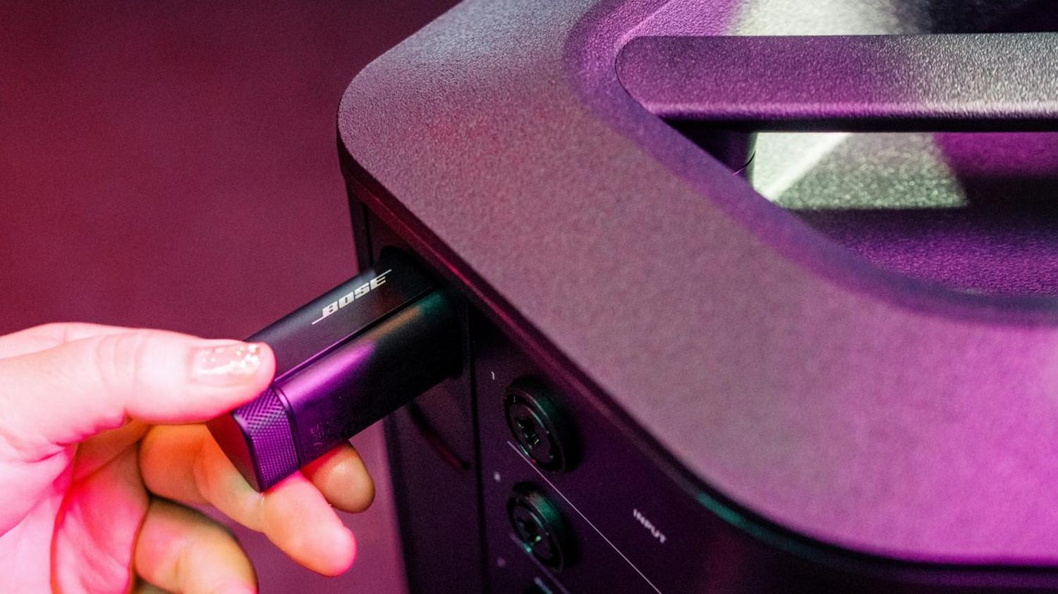 Bose Transmisor Inalámbrico de Micrófono Para S1 Pro Plus