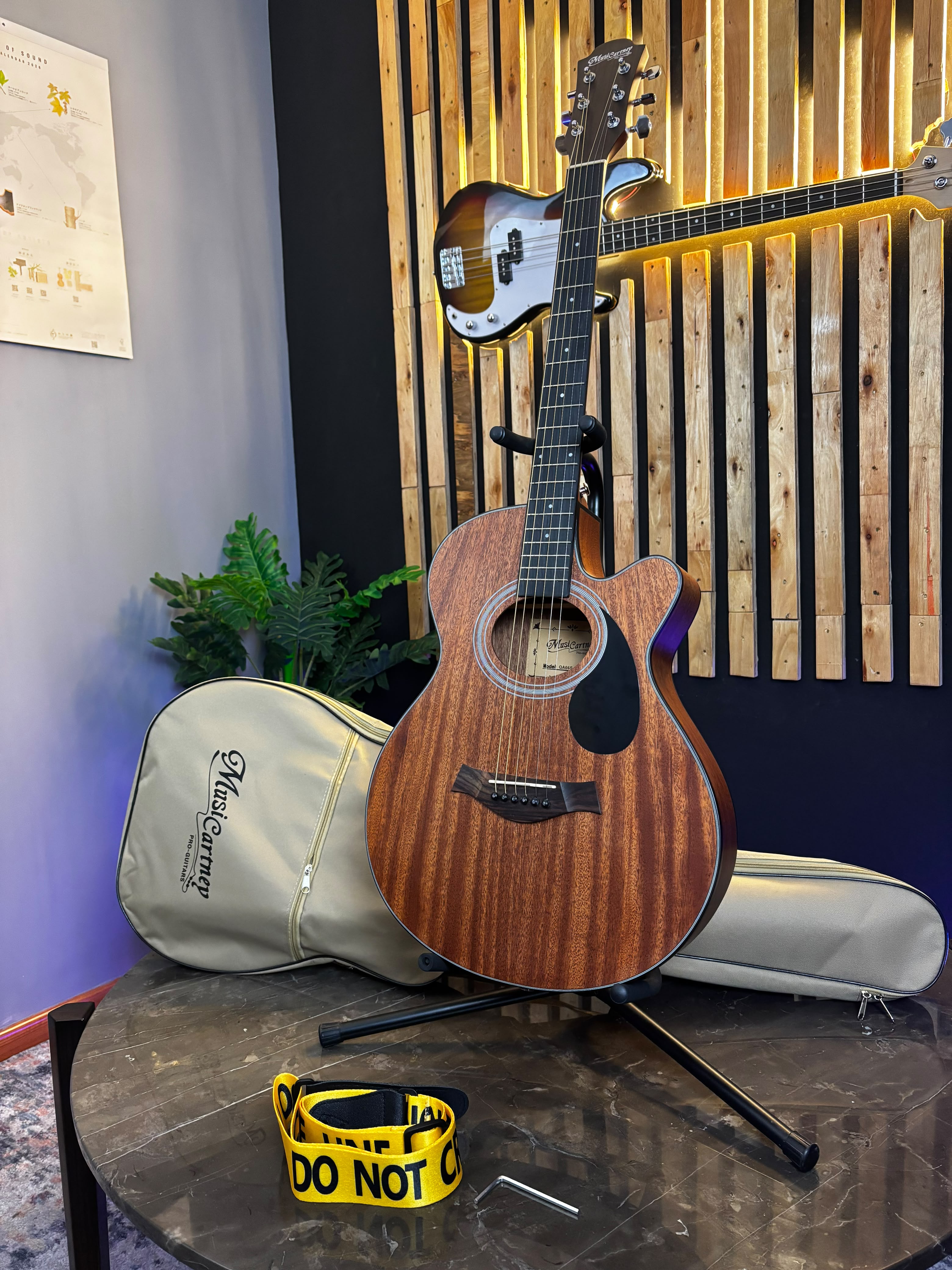 Music Cartney QA66 Guitarra Electroacústica
