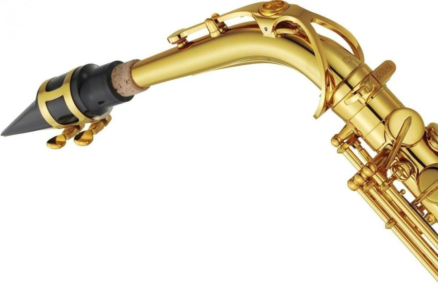 Saxofon Alto Yamaha Mib Profesional Sax Yas62 Con Estuche