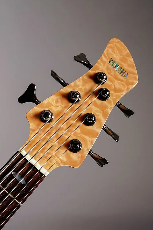 Bajo Eléctrico Activo 6 Cuerdas Yamaha TRB1006JNT color natural