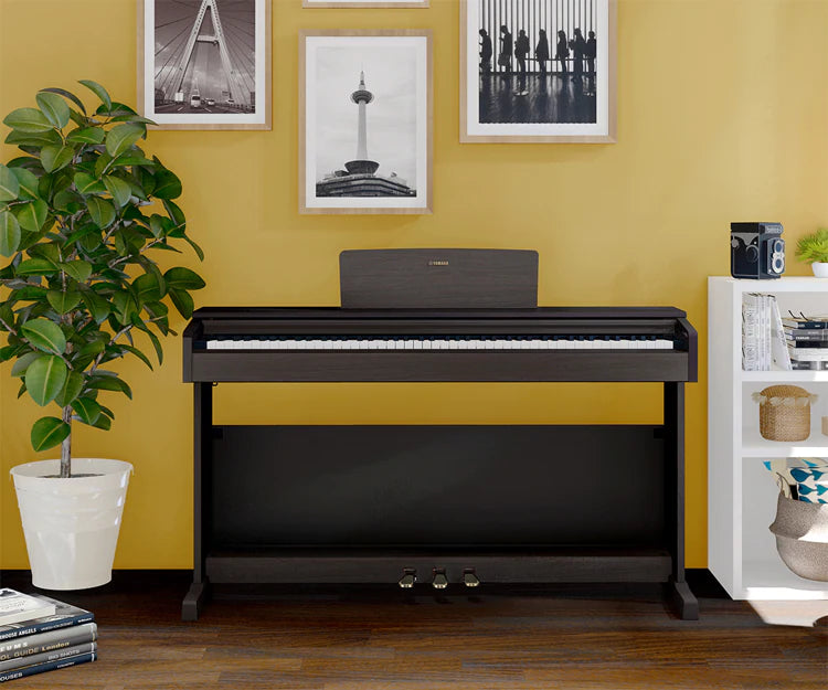 Yamaha YDP144R Piano digital Arius