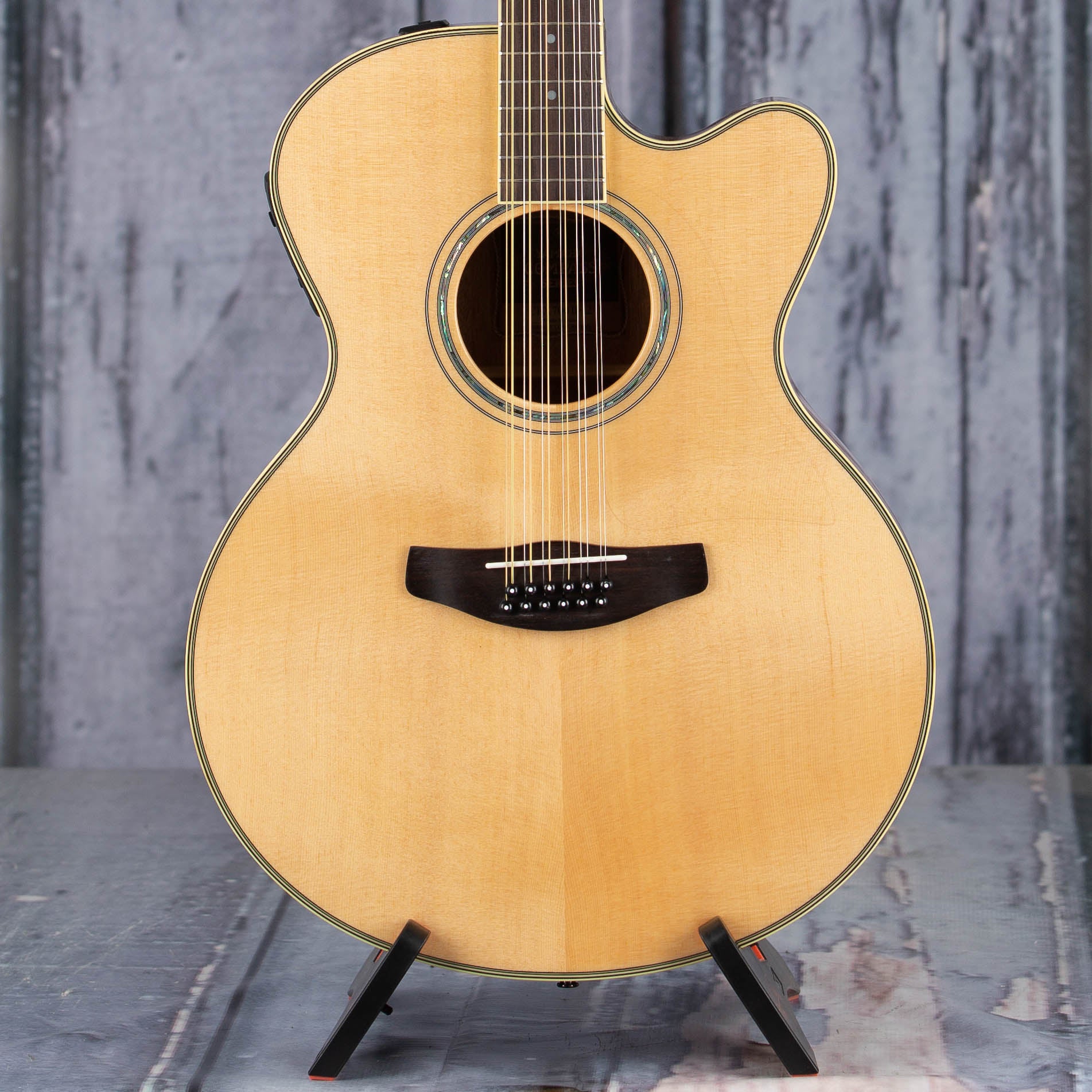 Yamaha Guitarra Electroacústica CPX700IINT 6 cuerdas