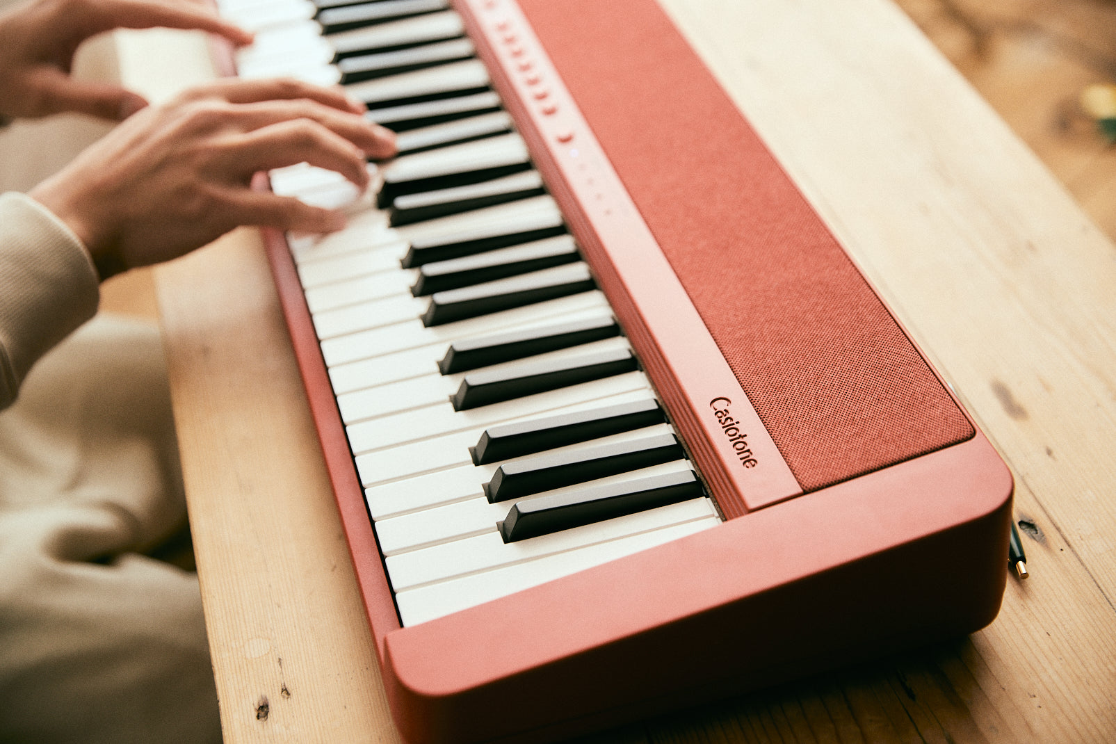 Teclado Musical Casio Casiotone CT-S1 Rojo