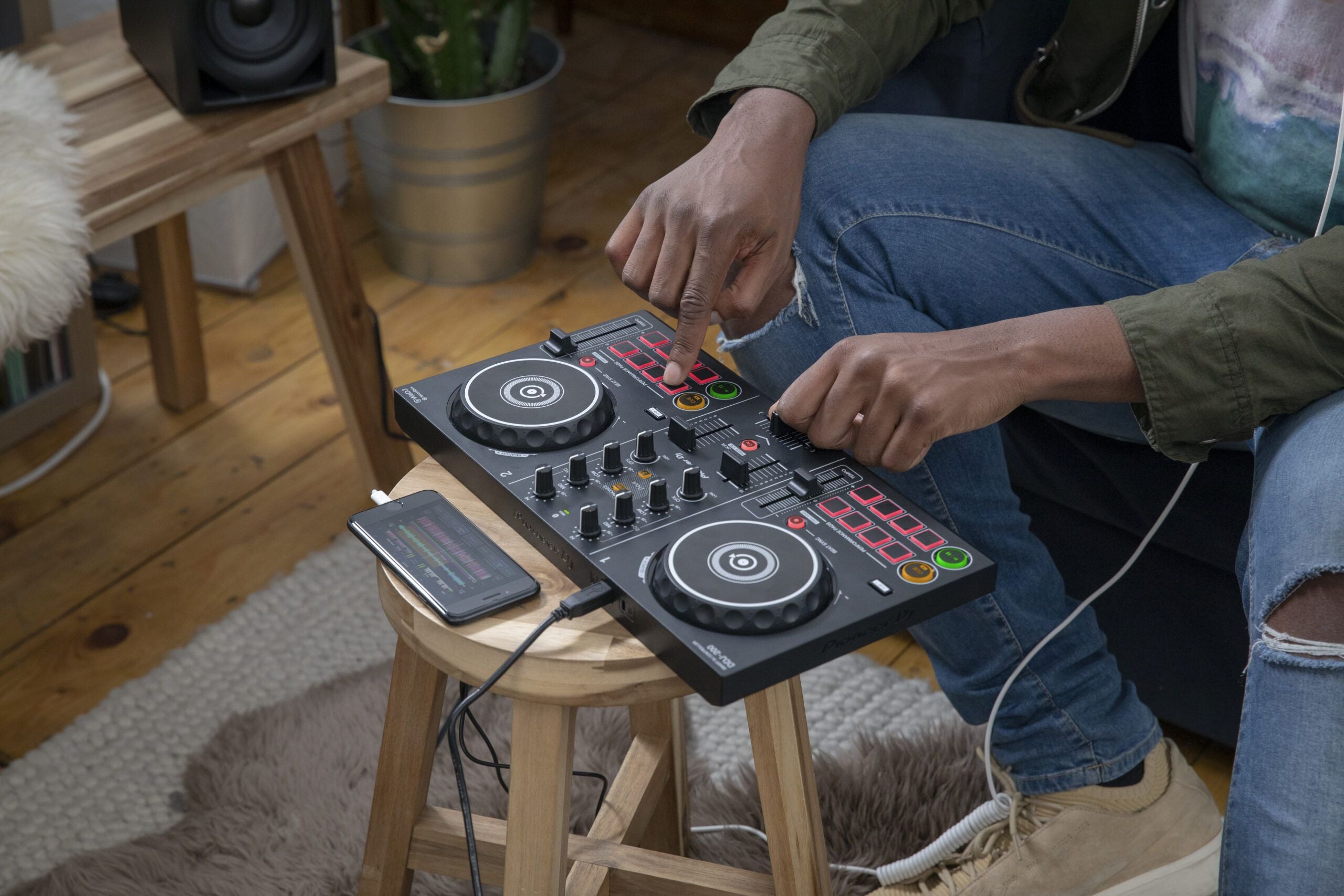 Pioneer DDJ-200 Professional Portable Controller