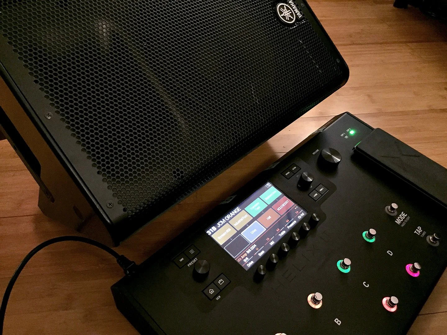 Line 6 Helix Effects Processor Pedalboard