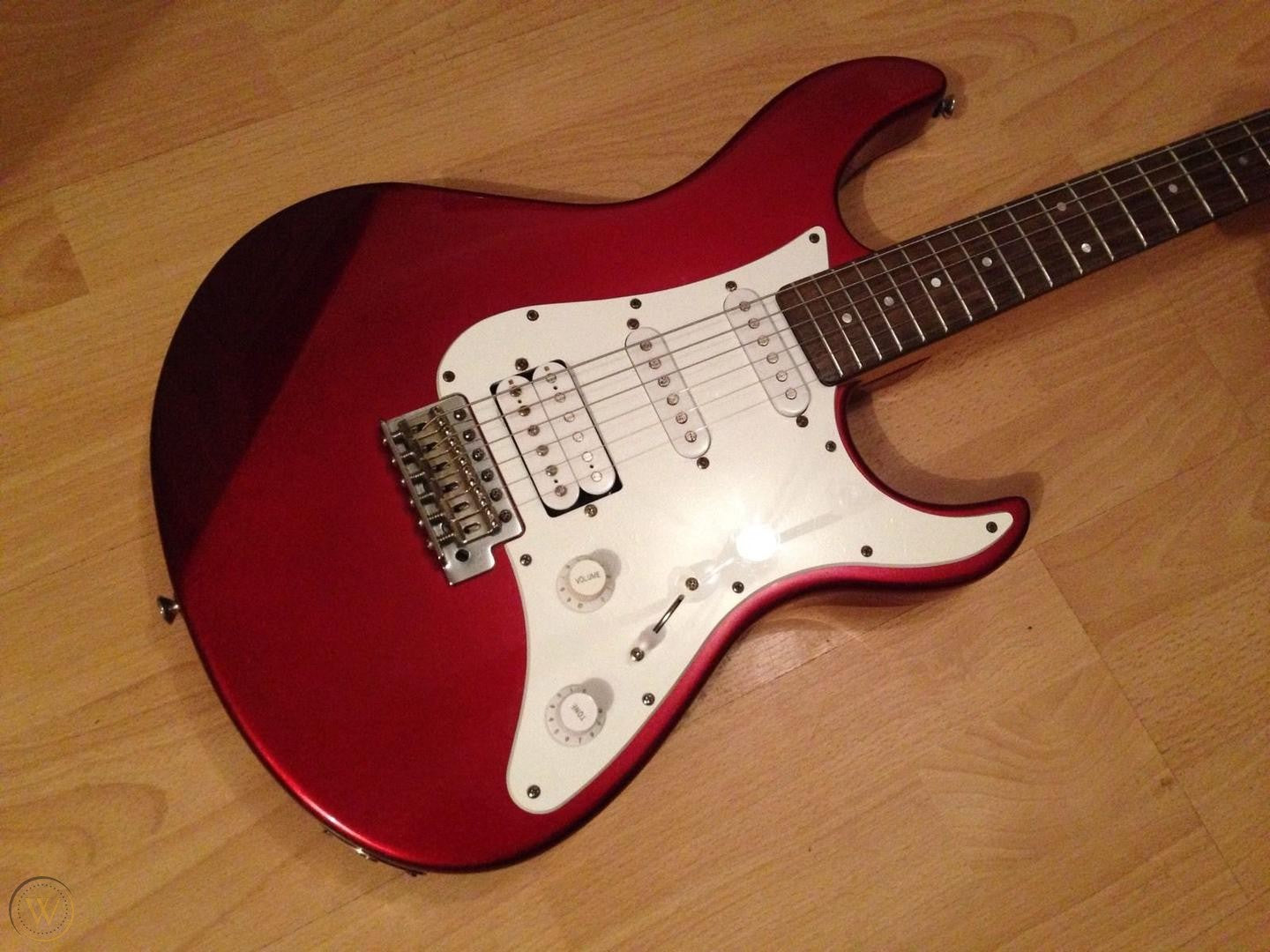 Yamaha Pacifica PAC112JRM Electric Guitar Red