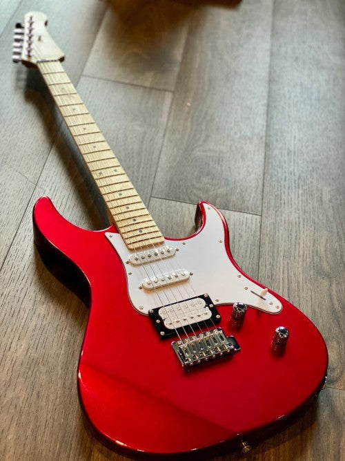 Guitarra Eléctrica Yamaha Pacífica PAC112VMRM-Red Metallic.