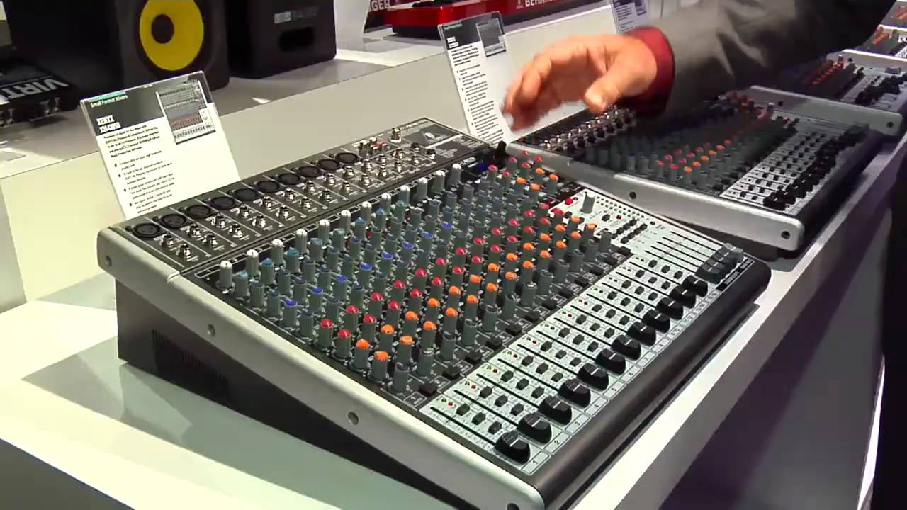Behringer Mezcladora Xenyx Qx2222usb