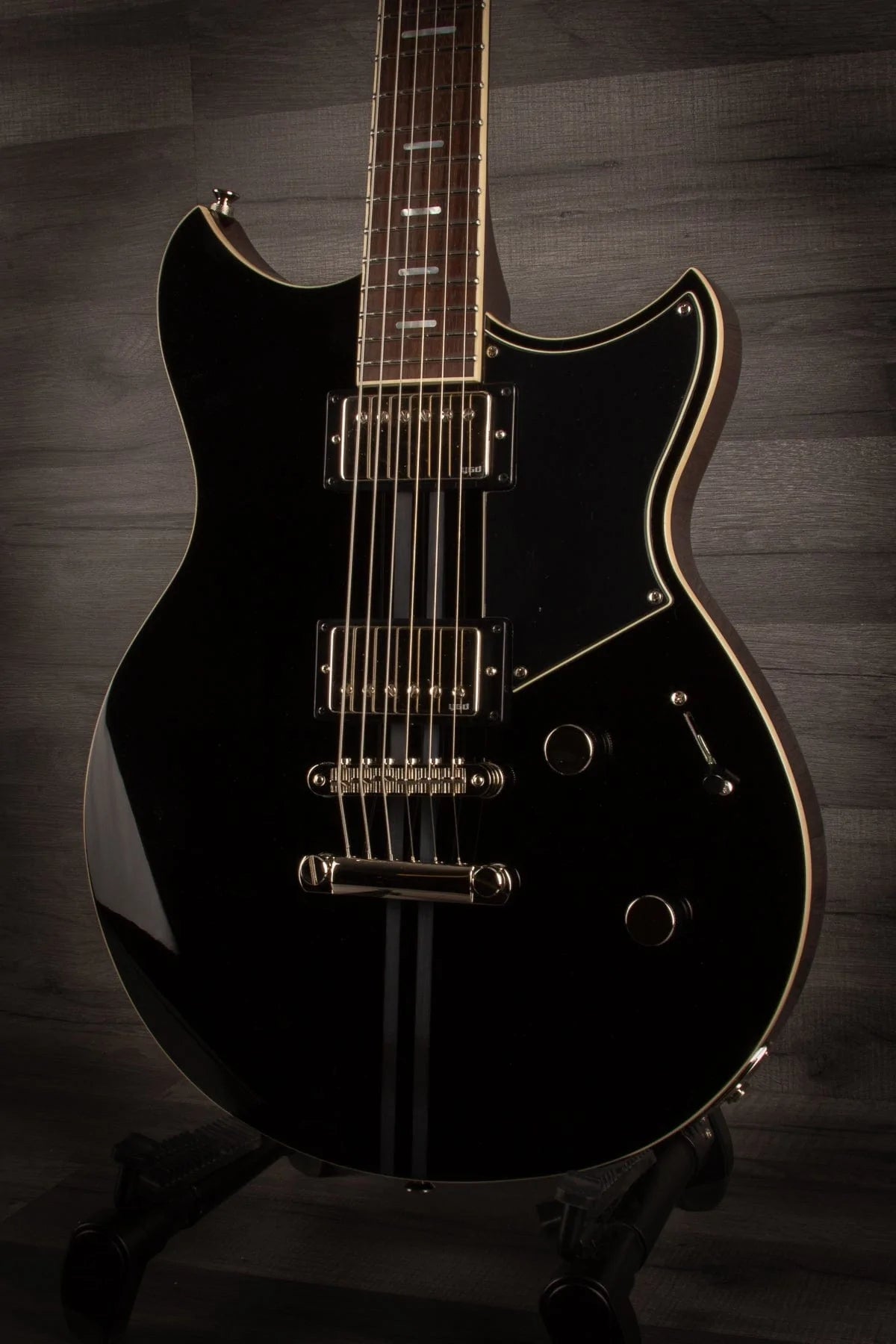 Guitarra Eléctrica C/funda Yamaha Revstar Rss20bl - Negra