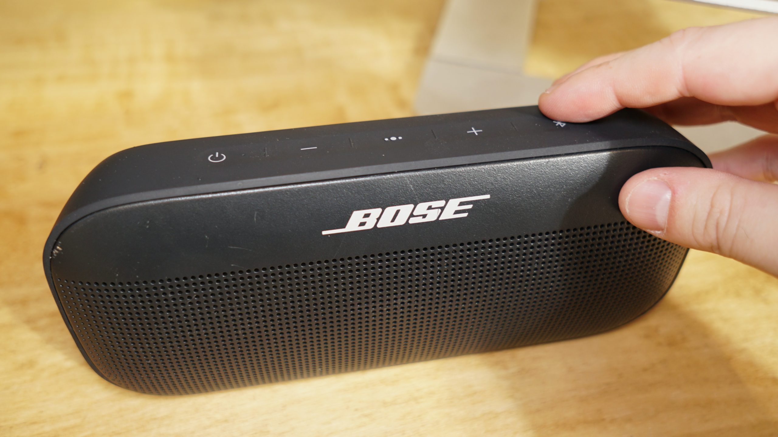 Bocina portátil Sounlink Blanca BOSE SLFLEX-BK
