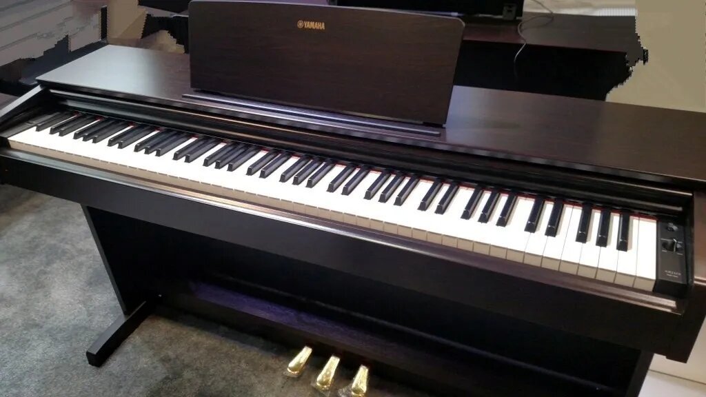 Yamaha Arius YDP103R Piano Digital 88 Teclas Rosewood