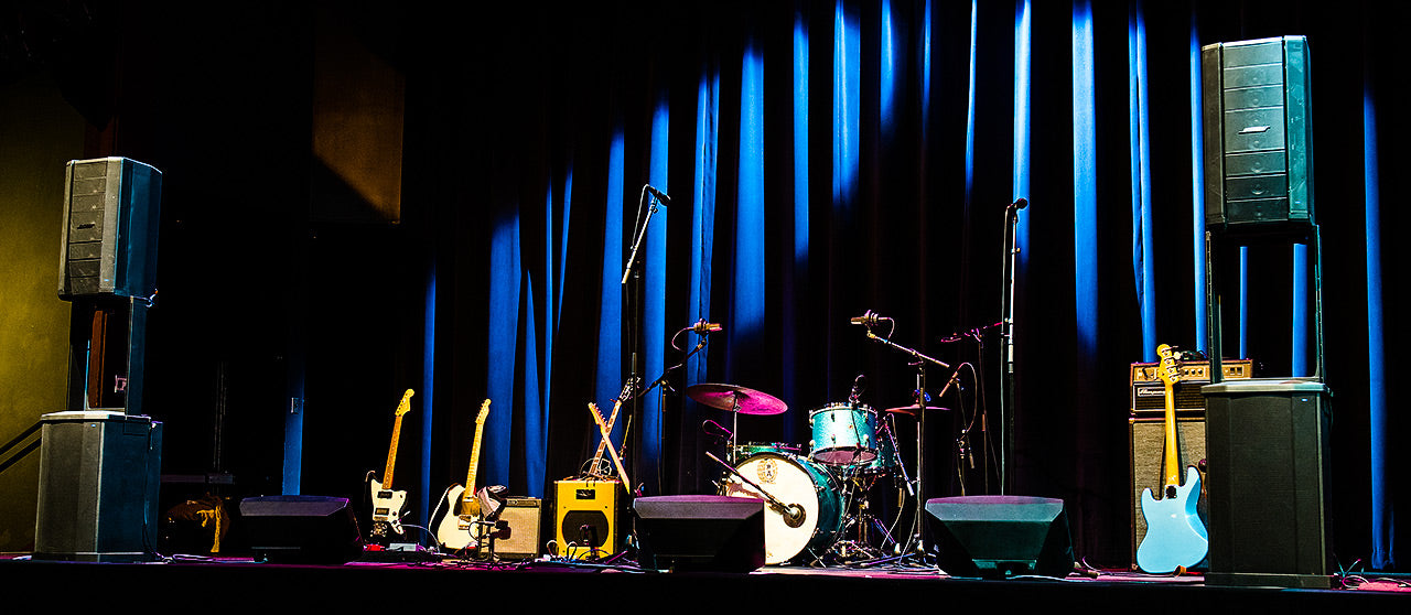 F1 Flexible Array Speaker Model 812 Black