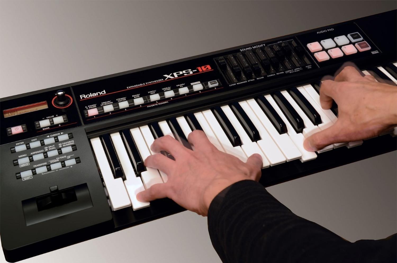 Roland Xps-10 Sintetizador Expandible Profesional 61 Teclas