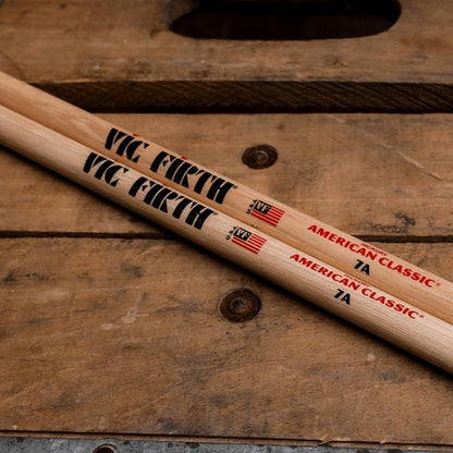 Vic Firth American Classic 7a Baquetas Con Punta De Madera