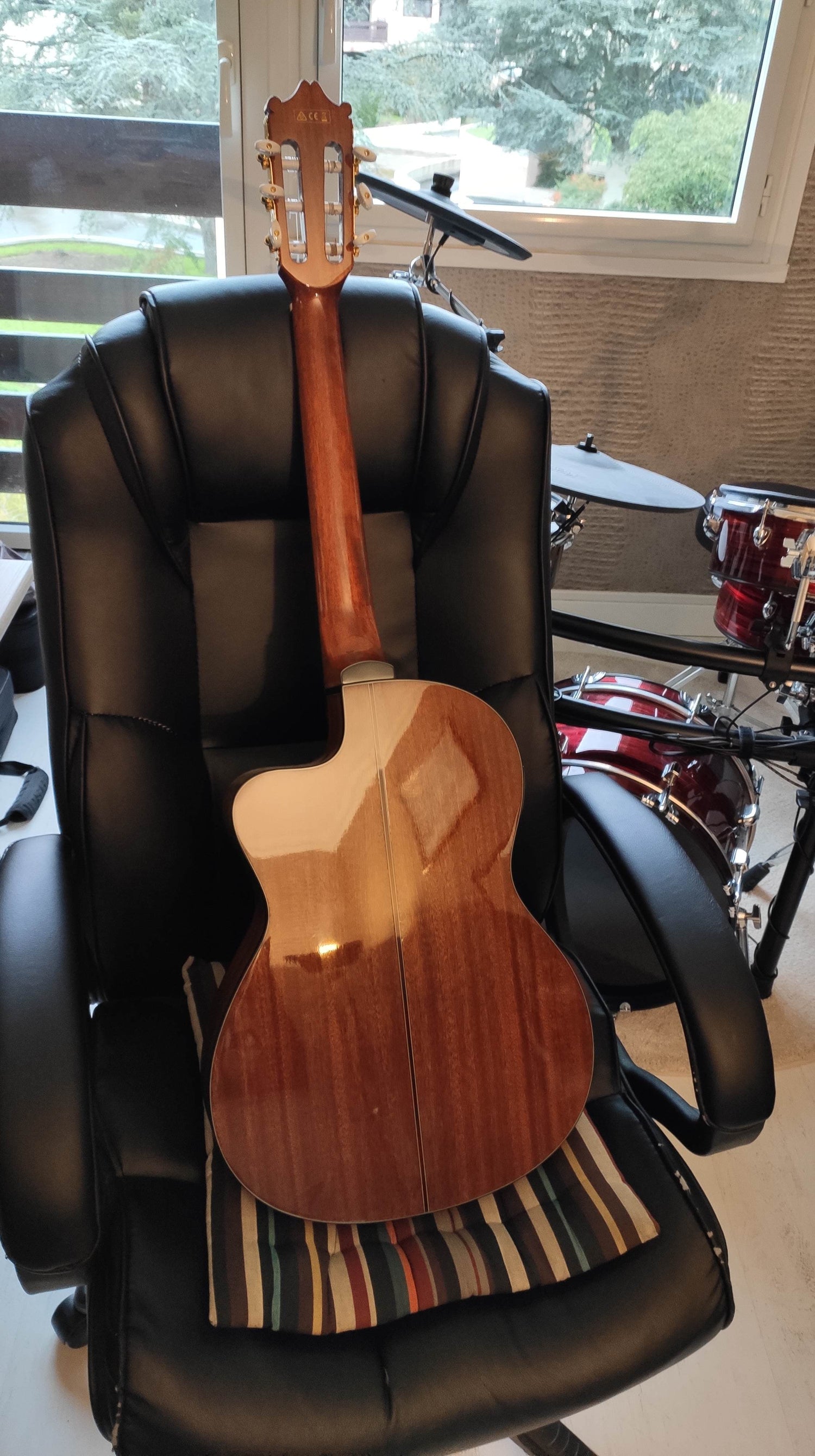 Ibanez Guitarra Clásica GA5TCE-AM para diestros, Color Amber
