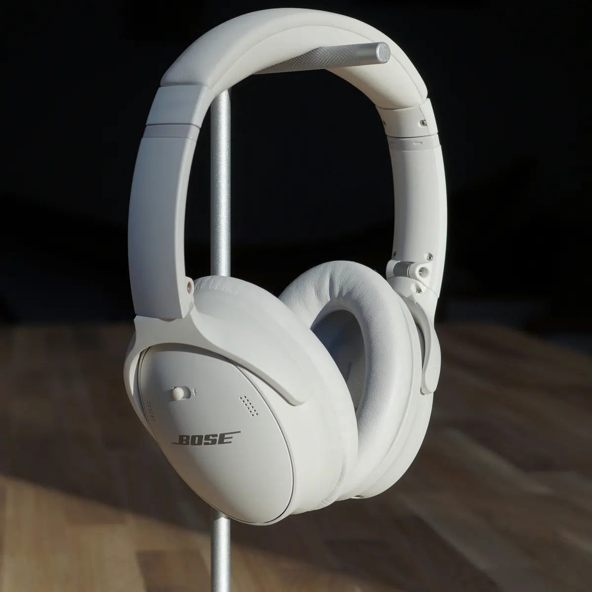Audífonos Over-Ear Bose QuietComfort 45 Alámbricos e Inalámbricos con cancelación de ruido
