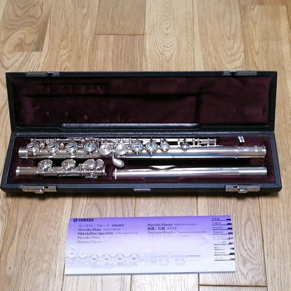 Yamaha Flauta Transversal Estandar Plateada Yfl212