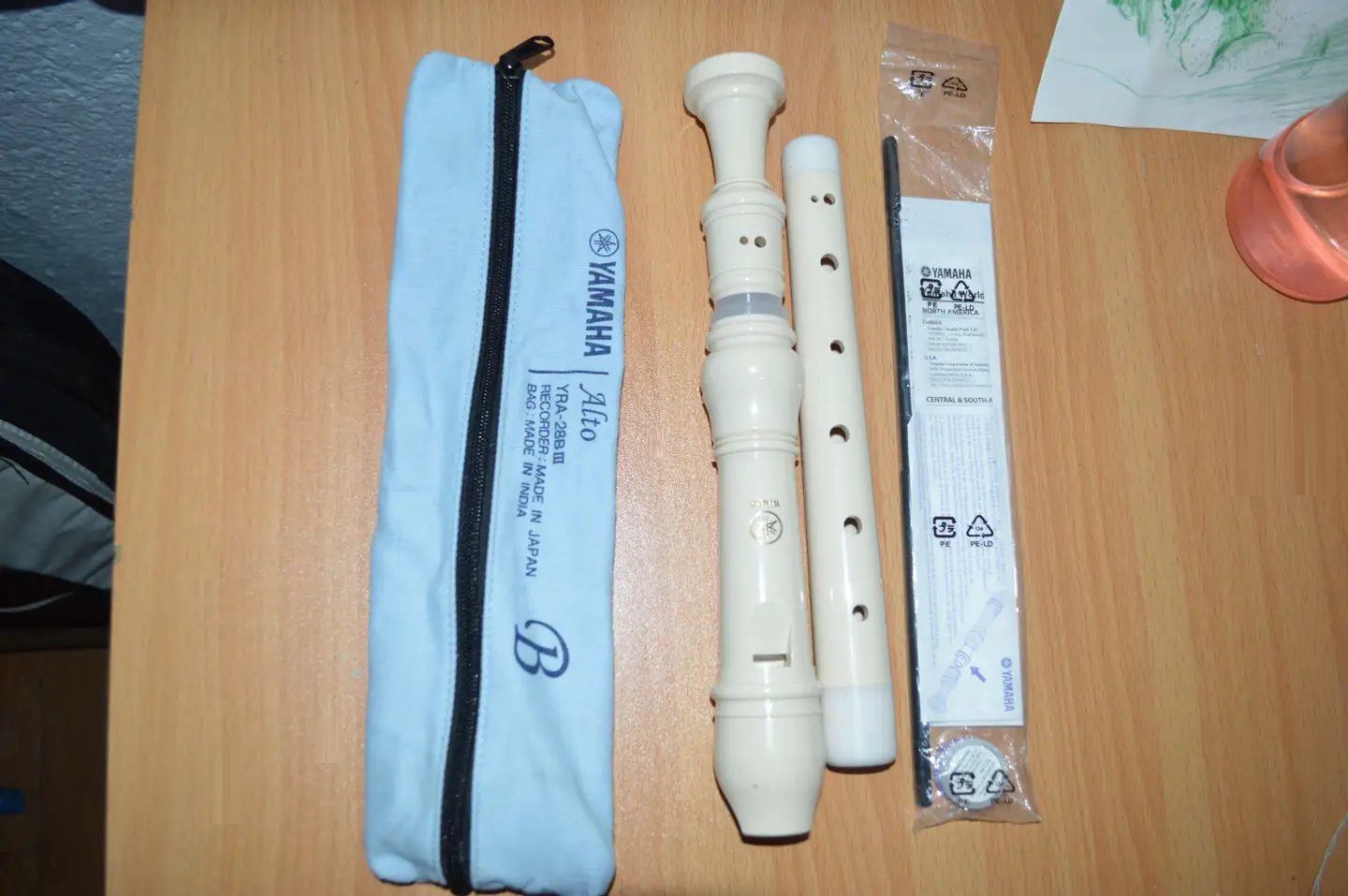 Yamaha Flauta alto de Plastico en F YRA28BIII